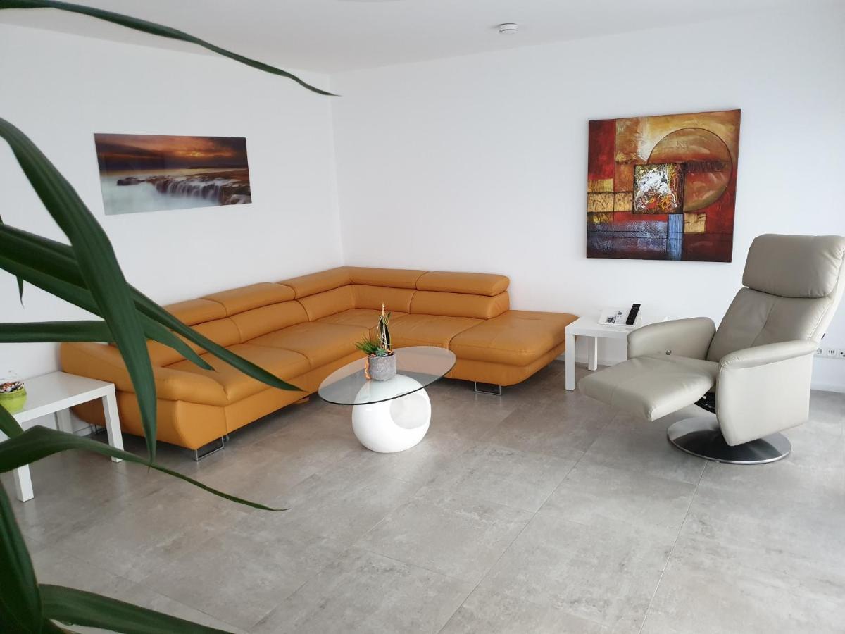 Ferienwohnung Happynes Бад-Нойштадт-ан-дер-Зале Экстерьер фото